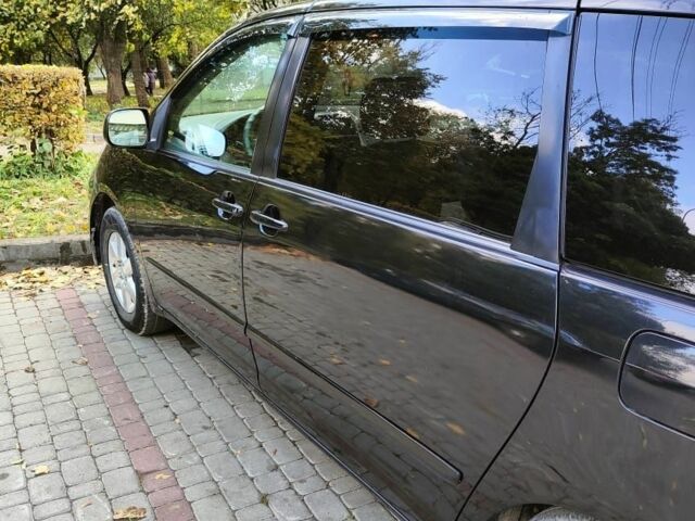 Черный Тойота Сиенна, объемом двигателя 3.5 л и пробегом 210 тыс. км за 8800 $, фото 3 на Automoto.ua