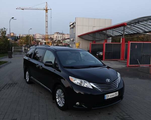 Чорний Тойота Сієнна, об'ємом двигуна 3.5 л та пробігом 170 тис. км за 17900 $, фото 7 на Automoto.ua