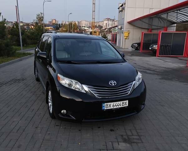 Чорний Тойота Сієнна, об'ємом двигуна 3.5 л та пробігом 170 тис. км за 17900 $, фото 11 на Automoto.ua