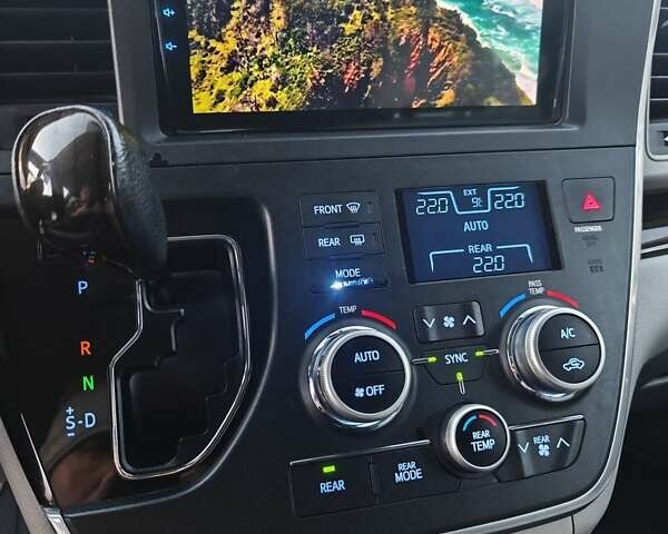 Чорний Тойота Сієнна, об'ємом двигуна 3.5 л та пробігом 170 тис. км за 17900 $, фото 31 на Automoto.ua