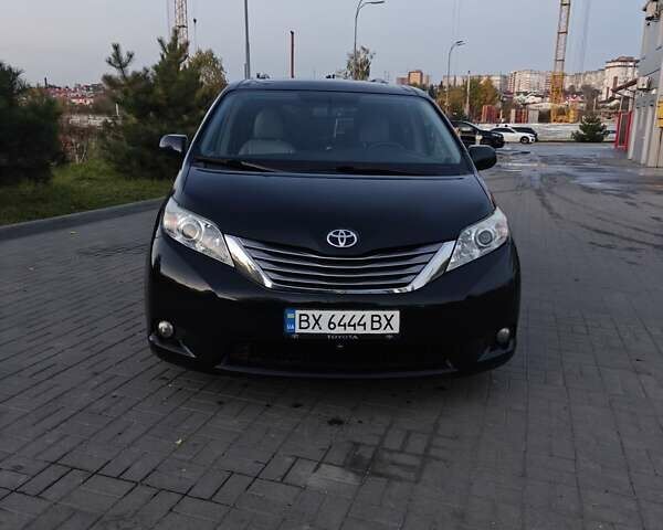 Чорний Тойота Сієнна, об'ємом двигуна 3.5 л та пробігом 170 тис. км за 17900 $, фото 9 на Automoto.ua
