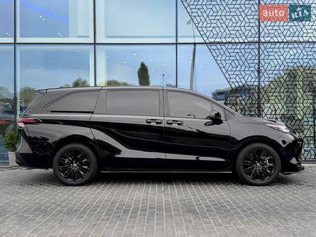 Черный Тойота Сиенна, объемом двигателя 2.49 л и пробегом 55 тыс. км за 43600 $, фото 5 на Automoto.ua