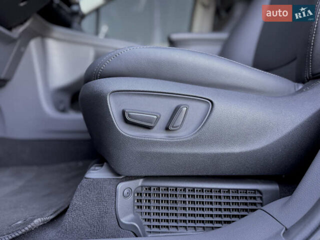 Черный Тойота Сиенна, объемом двигателя 2.49 л и пробегом 55 тыс. км за 43600 $, фото 19 на Automoto.ua