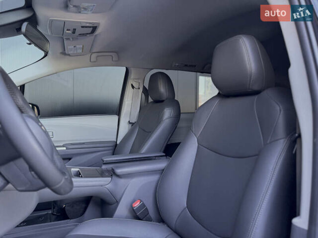 Черный Тойота Сиенна, объемом двигателя 2.49 л и пробегом 55 тыс. км за 43600 $, фото 11 на Automoto.ua