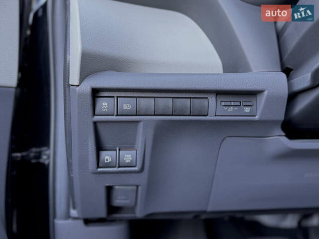 Черный Тойота Сиенна, объемом двигателя 2.49 л и пробегом 55 тыс. км за 43600 $, фото 18 на Automoto.ua