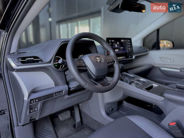 Черный Тойота Сиенна, объемом двигателя 2.49 л и пробегом 55 тыс. км за 43600 $, фото 9 на Automoto.ua