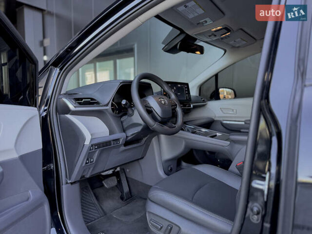 Черный Тойота Сиенна, объемом двигателя 2.49 л и пробегом 55 тыс. км за 43600 $, фото 8 на Automoto.ua