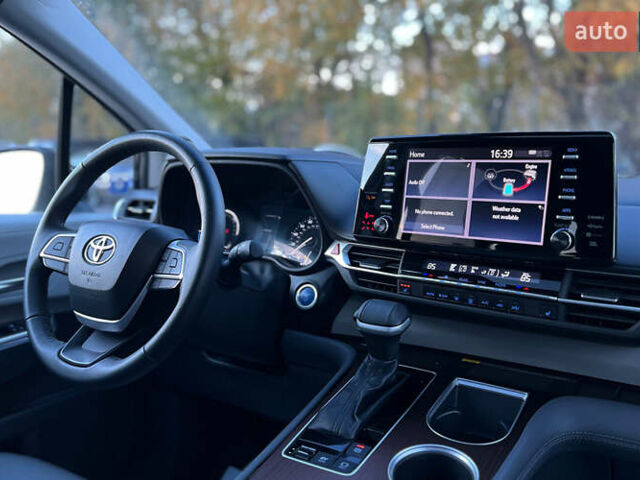 Черный Тойота Сиенна, объемом двигателя 2.49 л и пробегом 30 тыс. км за 47800 $, фото 18 на Automoto.ua