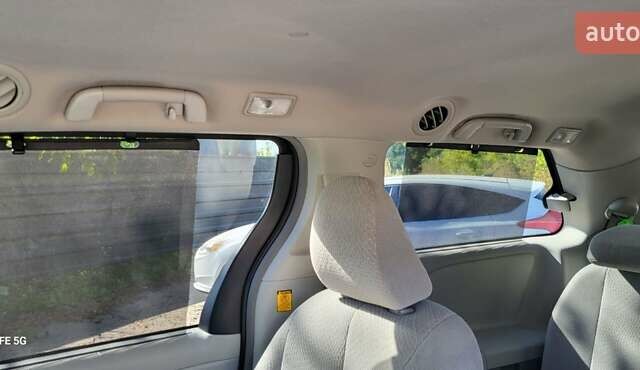 Коричневый Тойота Сиенна, объемом двигателя 3.46 л и пробегом 185 тыс. км за 17200 $, фото 24 на Automoto.ua