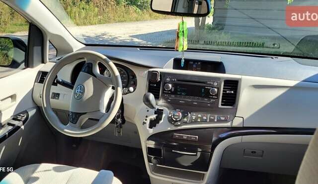 Коричневый Тойота Сиенна, объемом двигателя 3.46 л и пробегом 185 тыс. км за 17200 $, фото 15 на Automoto.ua