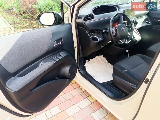 Коричневый Тойота Сиенна, объемом двигателя 1.5 л и пробегом 60 тыс. км за 16500 $, фото 43 на Automoto.ua