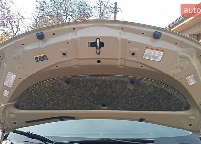 Коричневый Тойота Сиенна, объемом двигателя 1.5 л и пробегом 60 тыс. км за 16500 $, фото 80 на Automoto.ua