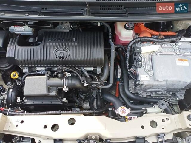 Коричневый Тойота Сиенна, объемом двигателя 1.5 л и пробегом 60 тыс. км за 16500 $, фото 78 на Automoto.ua