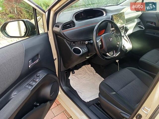 Коричневый Тойота Сиенна, объемом двигателя 1.5 л и пробегом 60 тыс. км за 16500 $, фото 41 на Automoto.ua