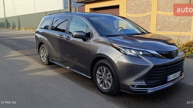 Коричневий Тойота Сієнна, об'ємом двигуна 2.5 л та пробігом 91 тис. км за 39700 $, фото 2 на Automoto.ua