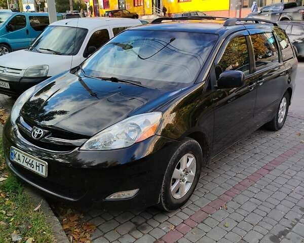 Тойота Сиенна, объемом двигателя 3.46 л и пробегом 336 тыс. км за 8950 $, фото 5 на Automoto.ua