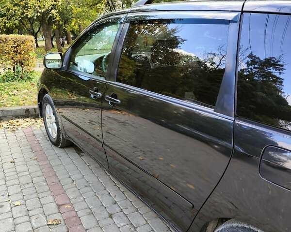 Тойота Сиенна, объемом двигателя 3.46 л и пробегом 336 тыс. км за 8950 $, фото 4 на Automoto.ua