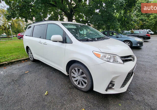 Тойота Сієнна, об'ємом двигуна 3.5 л та пробігом 190 тис. км за 18500 $, фото 3 на Automoto.ua