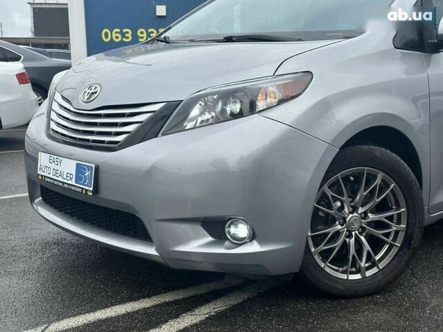 Тойота Сієнна, об'ємом двигуна 0 л та пробігом 280 тис. км за 15490 $, фото 11 на Automoto.ua