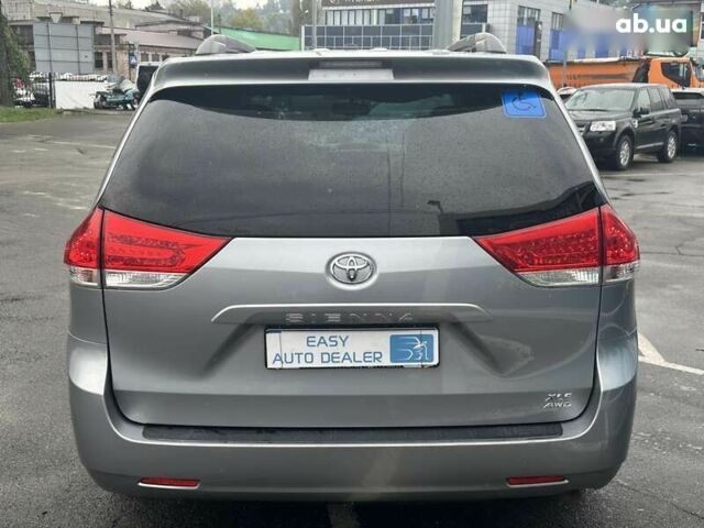 Тойота Сиенна, объемом двигателя 0 л и пробегом 280 тыс. км за 15990 $, фото 6 на Automoto.ua