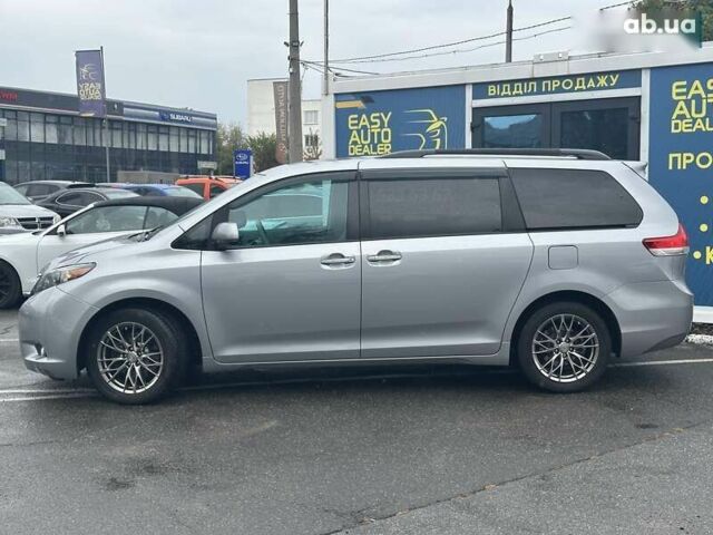 Тойота Сиенна, объемом двигателя 0 л и пробегом 280 тыс. км за 15990 $, фото 9 на Automoto.ua