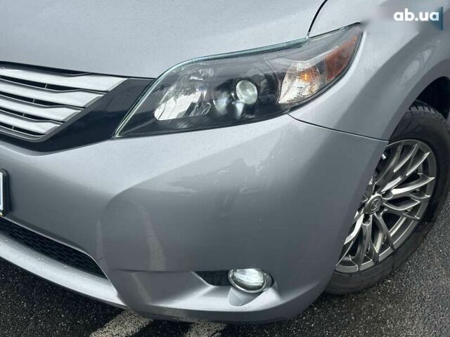 Тойота Сієнна, об'ємом двигуна 0 л та пробігом 280 тис. км за 15490 $, фото 12 на Automoto.ua