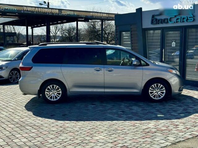 Тойота Сієнна, об'ємом двигуна 0 л та пробігом 200 тис. км за 19990 $, фото 3 на Automoto.ua