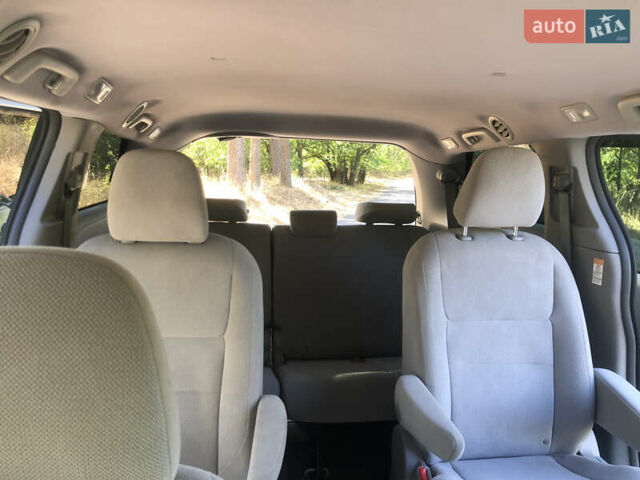 Тойота Сиенна, объемом двигателя 3.46 л и пробегом 160 тыс. км за 19500 $, фото 16 на Automoto.ua