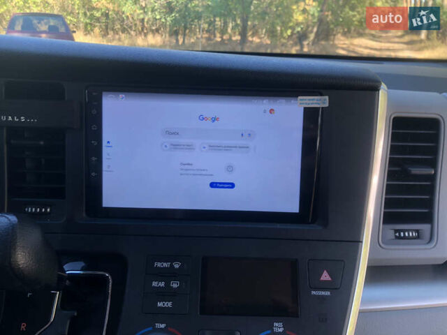 Тойота Сиенна, объемом двигателя 3.46 л и пробегом 160 тыс. км за 19500 $, фото 14 на Automoto.ua