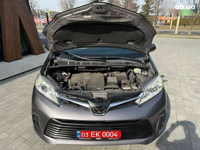 Тойота Сієнна, об'ємом двигуна 3.5 л та пробігом 105 тис. км за 15900 $, фото 8 на Automoto.ua