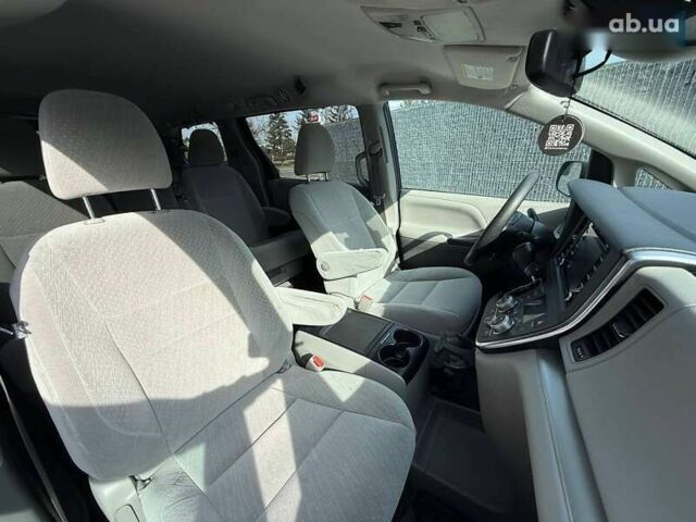 Тойота Сиенна, объемом двигателя 3.5 л и пробегом 105 тыс. км за 15900 $, фото 7 на Automoto.ua