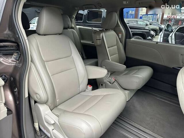 Тойота Сиенна, объемом двигателя 3.5 л и пробегом 55 тыс. км за 28500 $, фото 27 на Automoto.ua