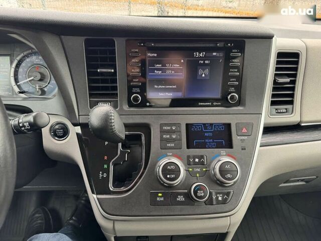 Тойота Сієнна, об'ємом двигуна 3.5 л та пробігом 124 тис. км за 24990 $, фото 21 на Automoto.ua