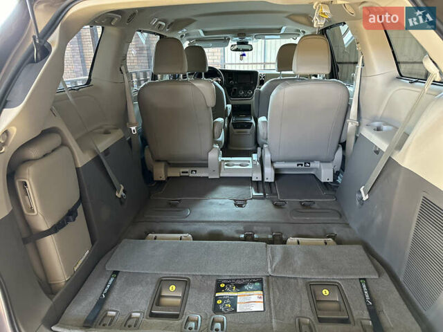 Тойота Сиенна, объемом двигателя 3.5 л и пробегом 53 тыс. км за 29500 $, фото 21 на Automoto.ua