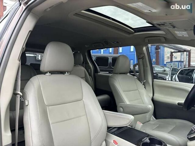 Тойота Сиенна, объемом двигателя 3.5 л и пробегом 55 тыс. км за 28500 $, фото 24 на Automoto.ua