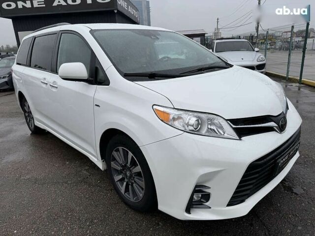 Тойота Сієнна, об'ємом двигуна 3.5 л та пробігом 124 тис. км за 24990 $, фото 4 на Automoto.ua