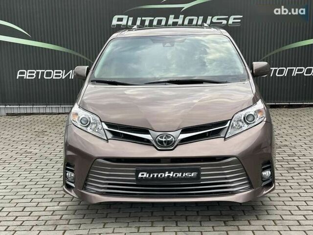 Тойота Сиенна, объемом двигателя 3.5 л и пробегом 55 тыс. км за 28500 $, фото 3 на Automoto.ua