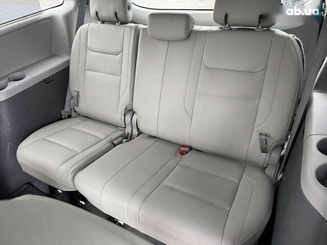 Тойота Сієнна, об'ємом двигуна 3.5 л та пробігом 124 тис. км за 24990 $, фото 28 на Automoto.ua