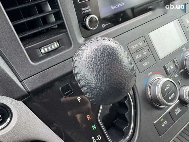 Тойота Сієнна, об'ємом двигуна 3.5 л та пробігом 124 тис. км за 24990 $, фото 22 на Automoto.ua