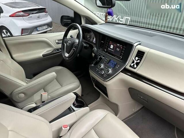 Тойота Сиенна, объемом двигателя 3.5 л и пробегом 55 тыс. км за 28500 $, фото 19 на Automoto.ua