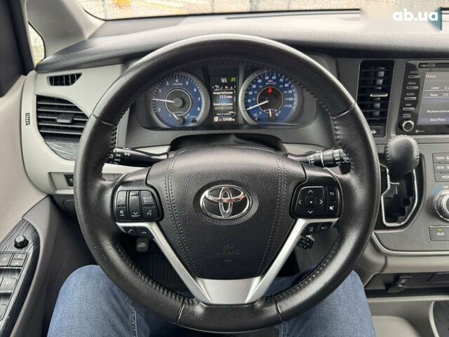 Тойота Сієнна, об'ємом двигуна 3.5 л та пробігом 124 тис. км за 24990 $, фото 20 на Automoto.ua