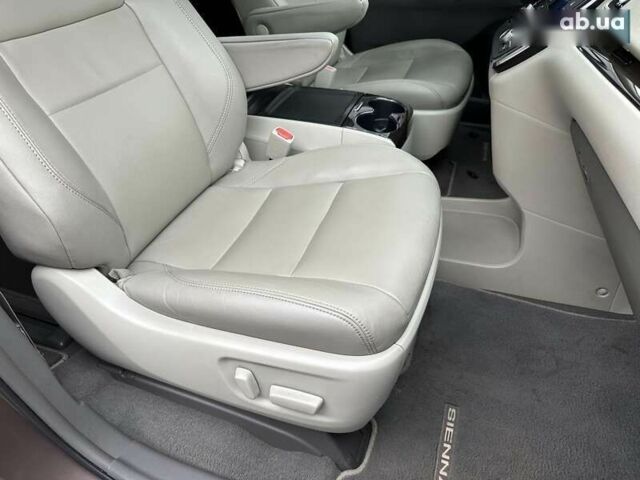 Тойота Сиенна, объемом двигателя 3.5 л и пробегом 55 тыс. км за 28500 $, фото 21 на Automoto.ua