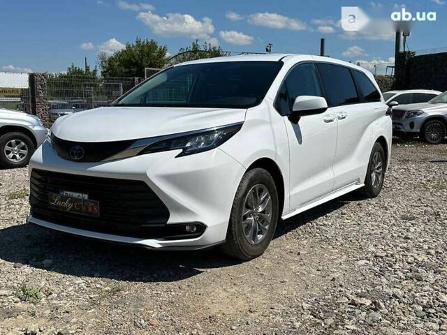 Тойота Сієнна, об'ємом двигуна 0 л та пробігом 59 тис. км за 45800 $, фото 5 на Automoto.ua
