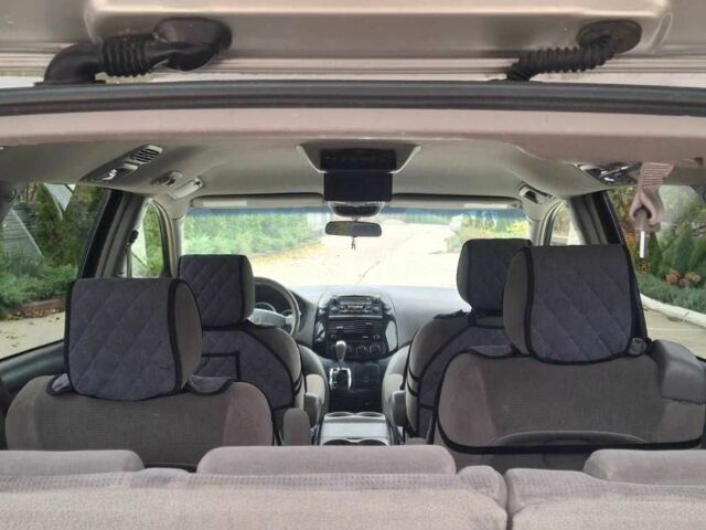 Сірий Тойота Сієнна, об'ємом двигуна 3.3 л та пробігом 270 тис. км за 6999 $, фото 11 на Automoto.ua