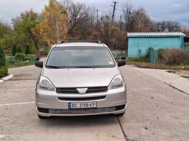 Сірий Тойота Сієнна, об'ємом двигуна 3.3 л та пробігом 270 тис. км за 6999 $, фото 3 на Automoto.ua