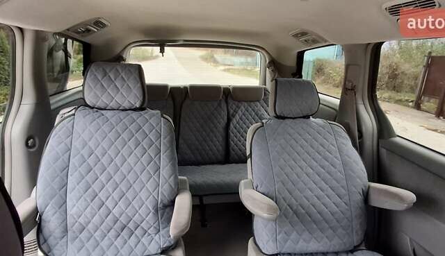 Сірий Тойота Сієнна, об'ємом двигуна 3.3 л та пробігом 270 тис. км за 6999 $, фото 13 на Automoto.ua