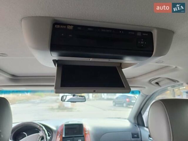 Серый Тойота Сиенна, объемом двигателя 3.5 л и пробегом 170 тыс. км за 15000 $, фото 7 на Automoto.ua