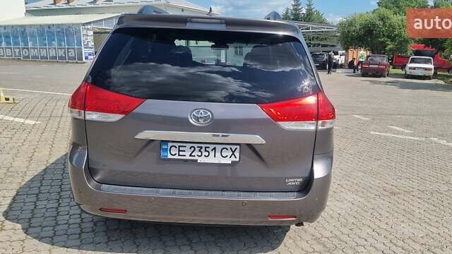 Серый Тойота Сиенна, объемом двигателя 3.5 л и пробегом 295 тыс. км за 14300 $, фото 54 на Automoto.ua
