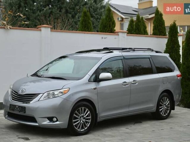 Серый Тойота Сиенна, объемом двигателя 3.46 л и пробегом 203 тыс. км за 17999 $, фото 7 на Automoto.ua