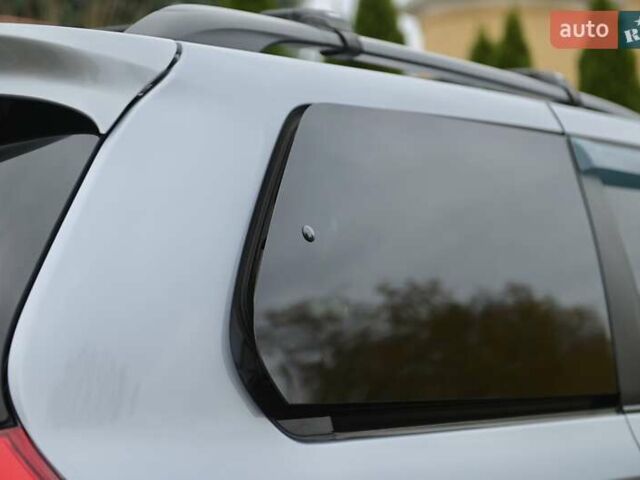 Серый Тойота Сиенна, объемом двигателя 3.46 л и пробегом 203 тыс. км за 17999 $, фото 26 на Automoto.ua